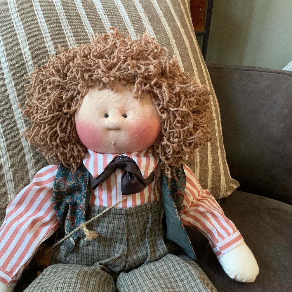 Little Souls Doll-Gretchen Wilson- One of a kind. Double signed. Meet Roger